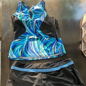 ZeroXposur Women's 2-Piece Tankini Set (new)